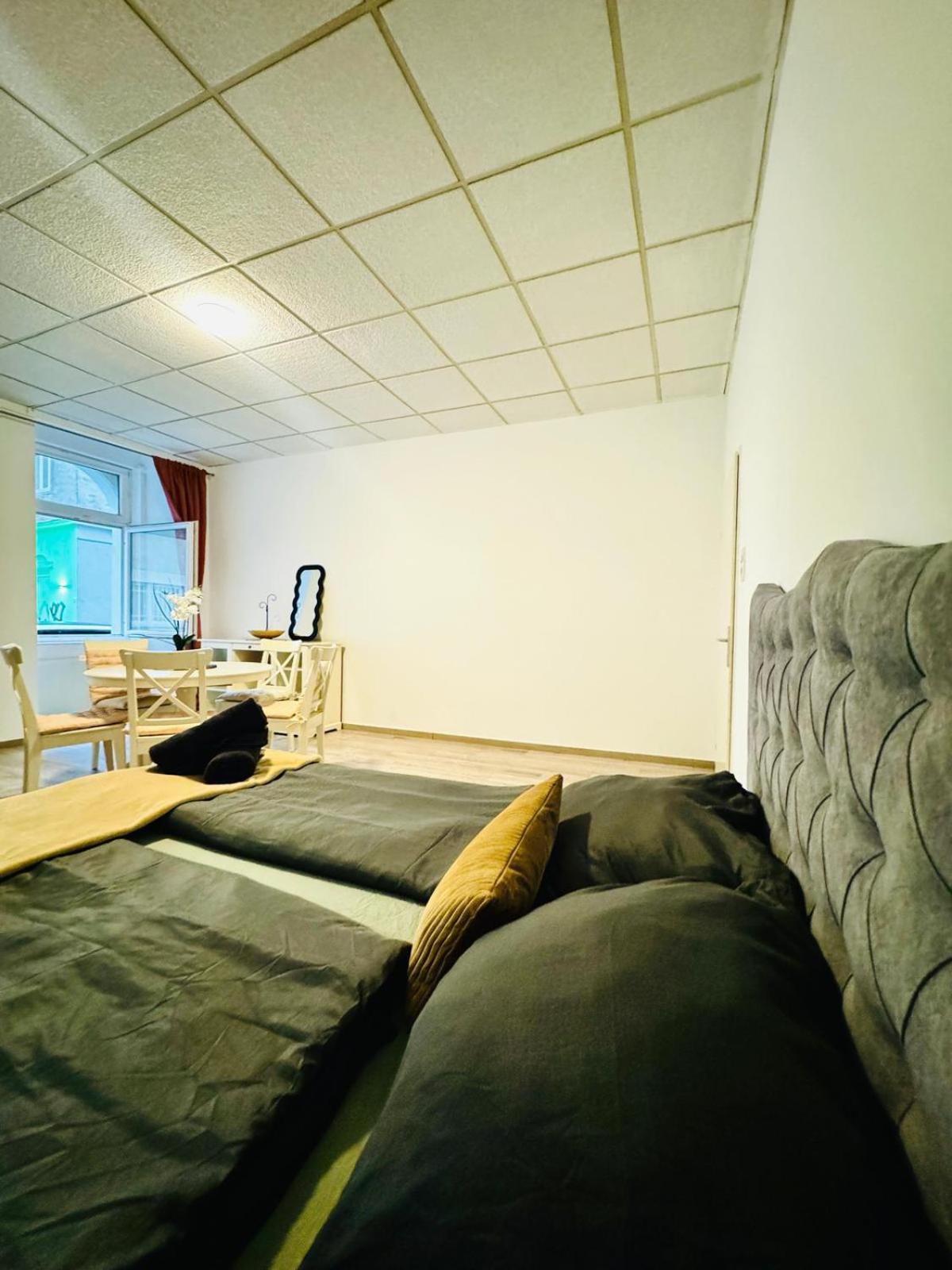 Amazing 2Br Apartment Near Praterstern Wien Eksteriør bilde