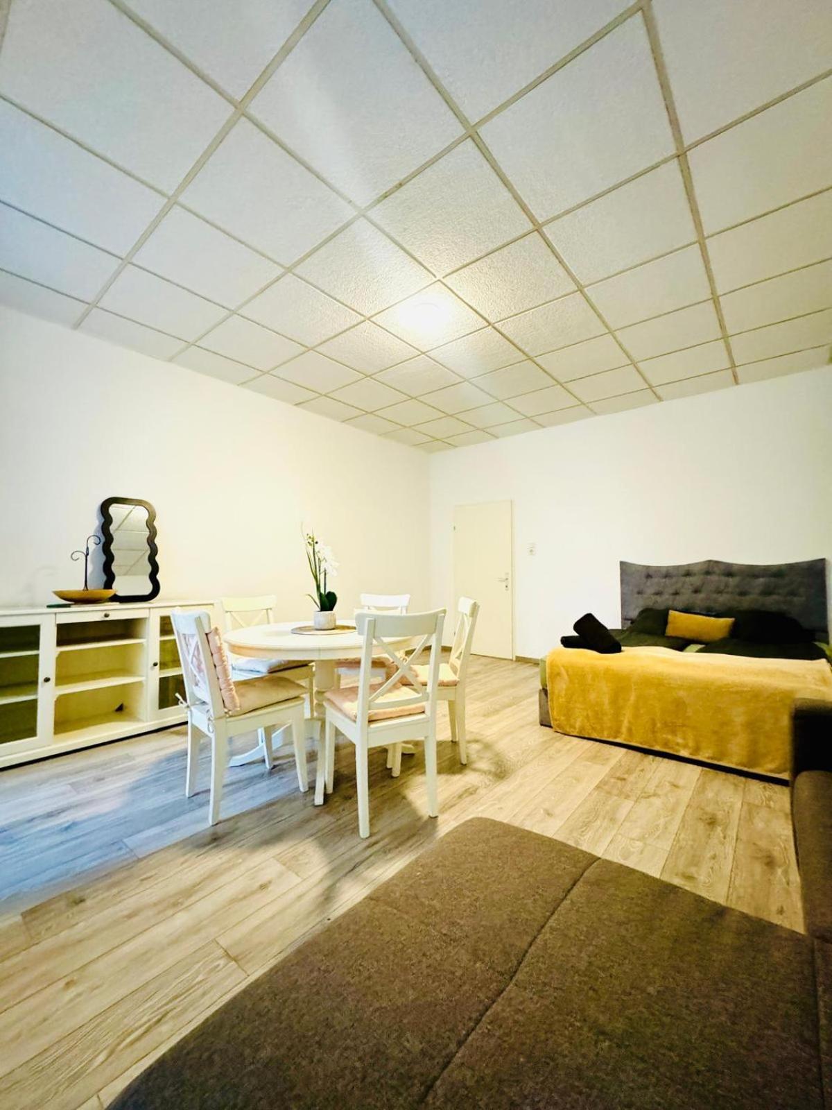 Amazing 2Br Apartment Near Praterstern Wien Eksteriør bilde